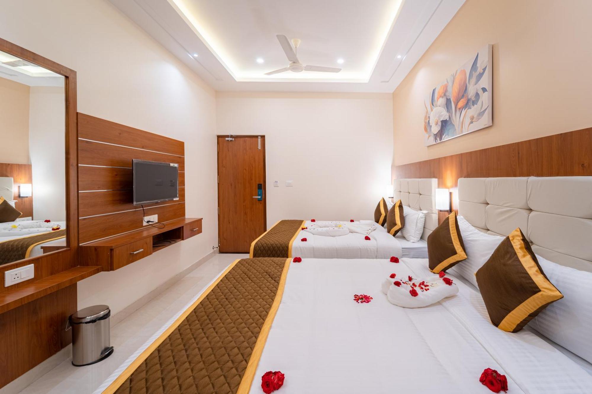 Welcome Grand Residency Pondicherry Exterior photo